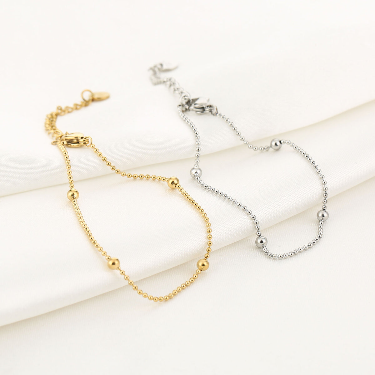 Beaded Ball Armband Zilver