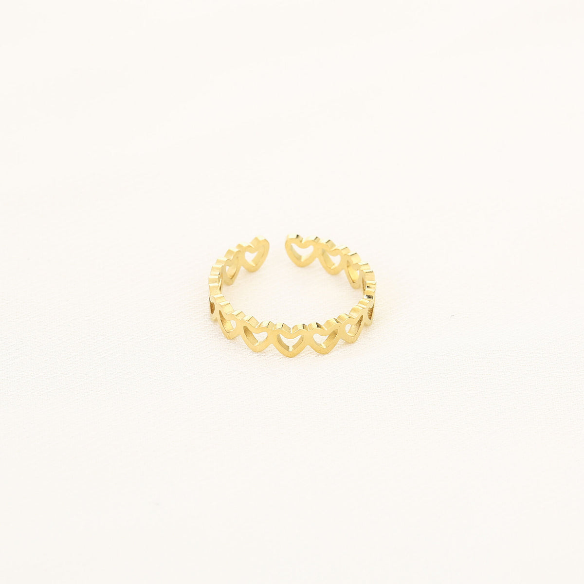 Linked Hearts Ring Goud