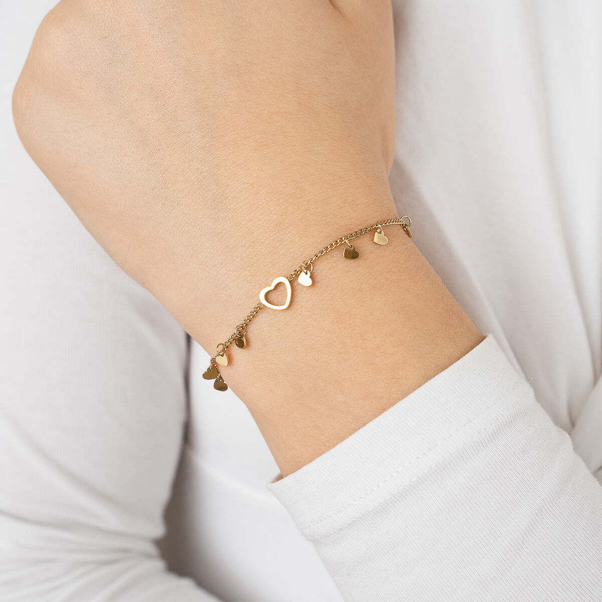 Hartjes Armband Goud - zijaanzicht